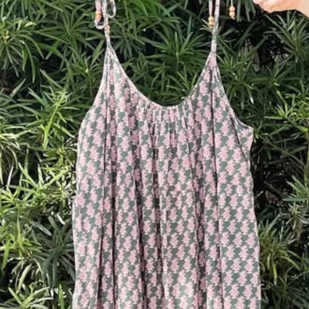 SLV SUR LA VOGUE Thin Strap Floral Maxi Dress
NEW WITH TAGS - Picture 7 of 10
